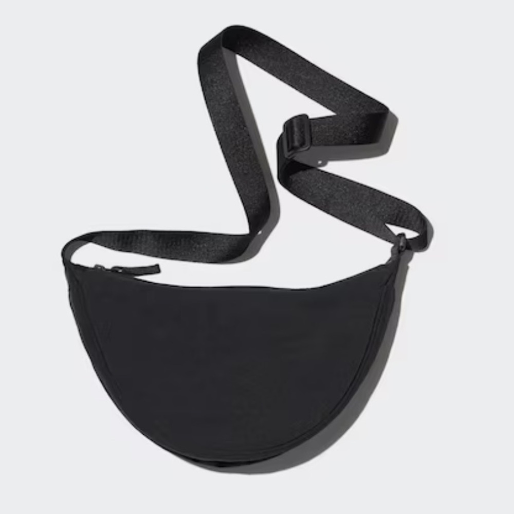 Uniqlo Round Bag